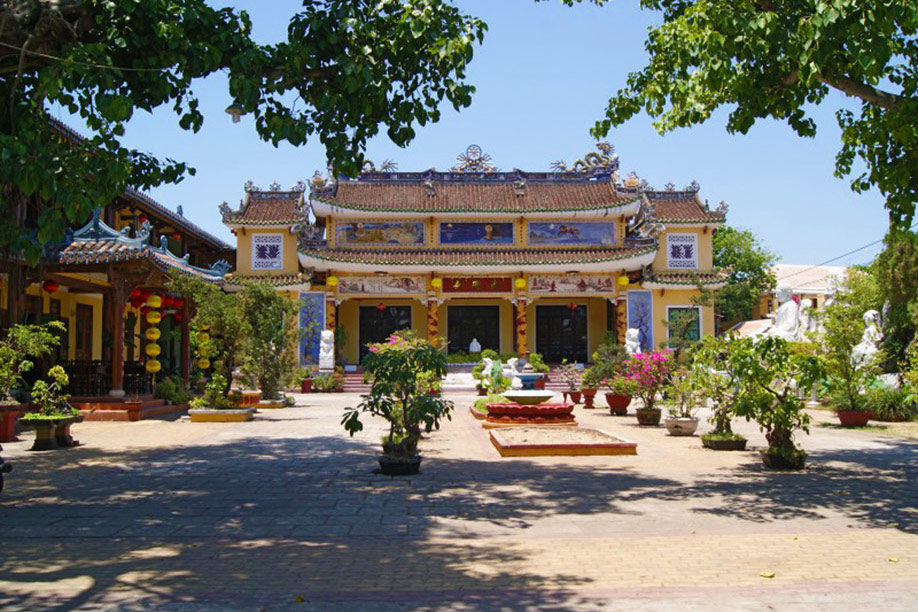 Buddhistischer Tempel Chua Phap Bao in Hoi An in Vietnam