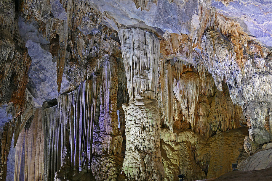 In der Tien-Son-Höhle im Phong-Nha-Nationalpark in Vietnam