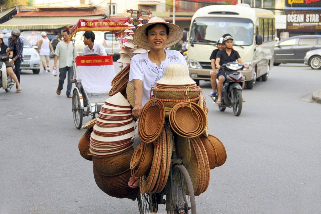 Korbwarenverkäufer in Vietnam